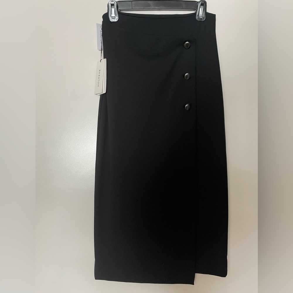 NWT Babaton BILLY skirt from Aritzia. Brand New. Black mid length skirt - Picture 3 of 12